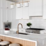 How to Choose A Kitchen Island Size