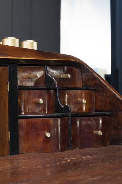 FURNITURE KNOB / LINEAR